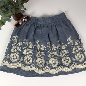 NWT Francesca’s chambray skirt